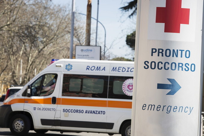Esterno ospedale Roma, 12 marzo 2020: esterno ospedale © Simona Caleo/Cgil