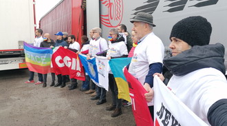 Ucraina: delegazione CGIL al confine ucraino per consegnare aiuti umanitari