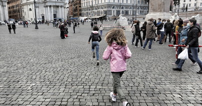 Natalità, lavoro stabile di qualità e welfare pubblico per contrastare il calo demografico
