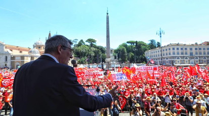 Pace, lavoro, giustizia sociale, democrazia camminano insieme